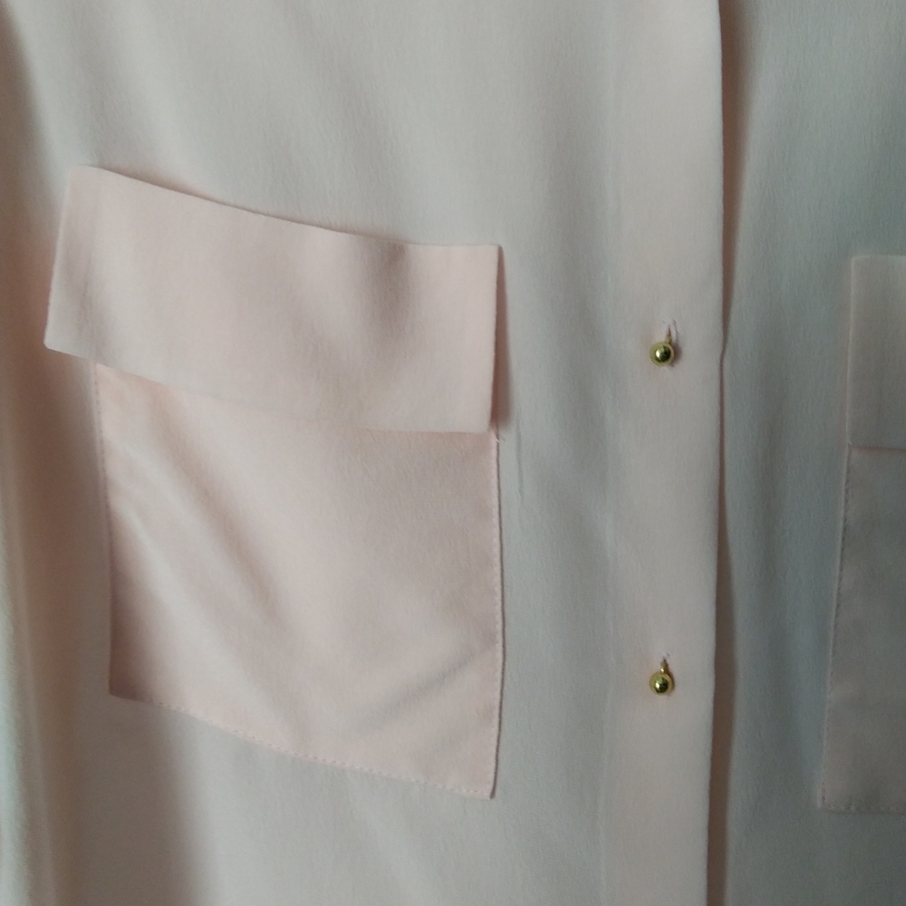 CLUB MONACO 💯%Silk Blouse - Picture 8 of 14